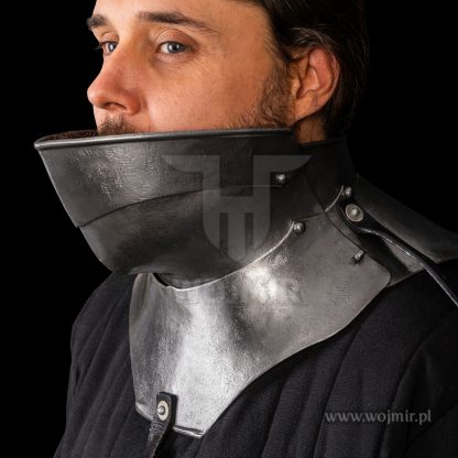 średniowieczny obojczyk medieval gorget